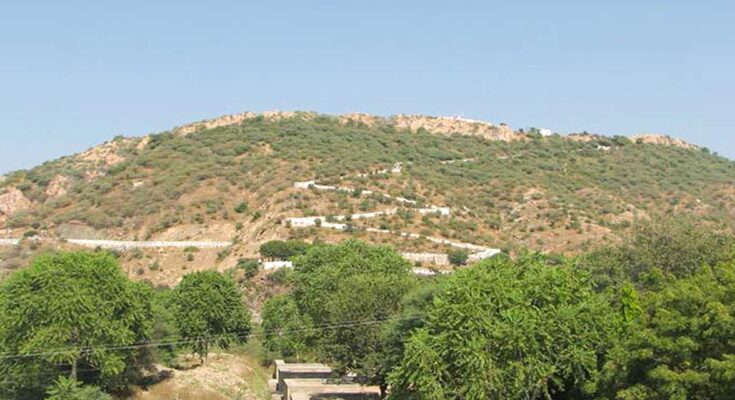 govardhan hill